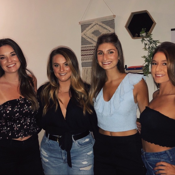 Meet your Posher, Christina - Picture 4 of 6